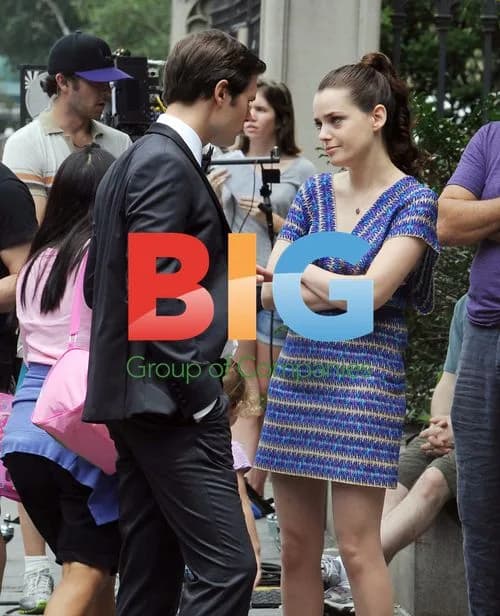 Roxane Mesquida on Gossip Girl Set