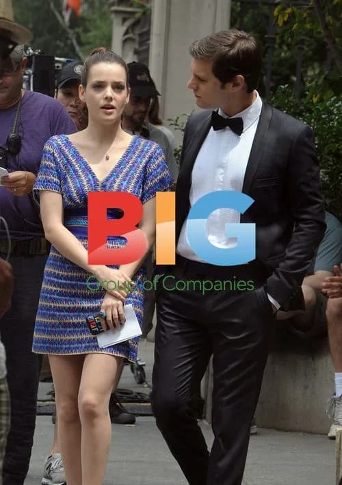 Roxane Mesquida on Gossip Girl set