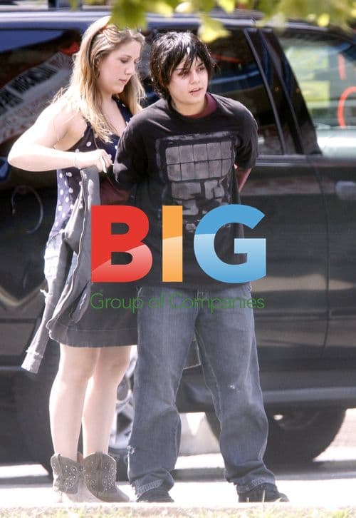 Vanessa Hudgens eating from dumpster on 'Gimme Shelter' set