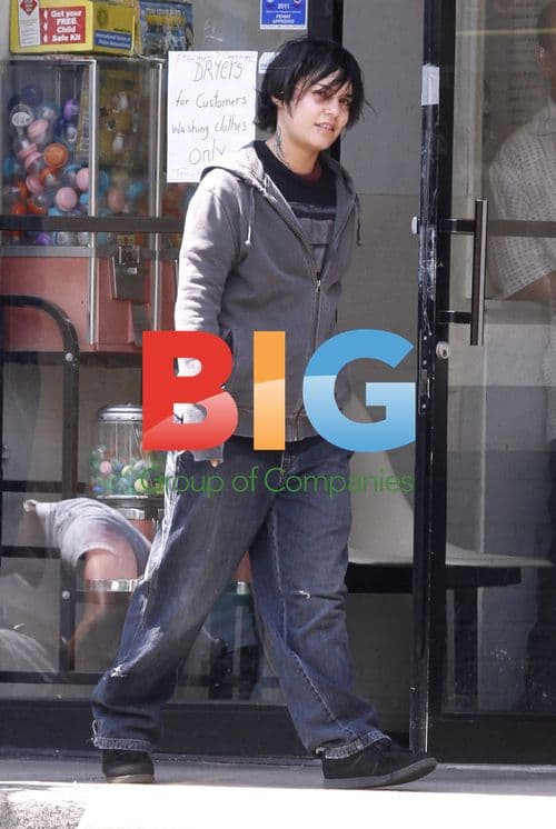 Vanessa Hudgens Filming 'Gimme Shelter'