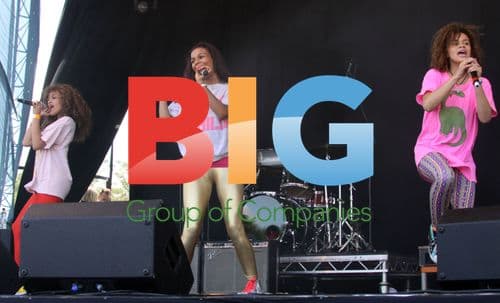 Soundgirl at 2011 Pop Concert