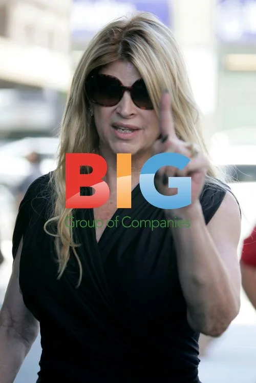 Kirstie Alley Arrives at Hotel in NYC