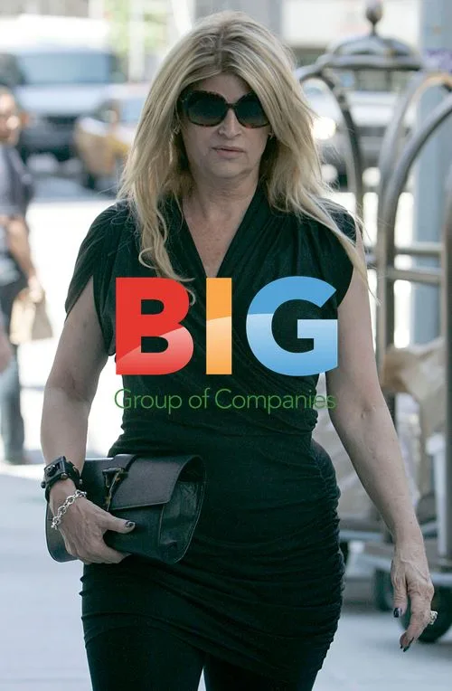 Kirstie Alley Arrives at Hotel in NYC