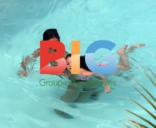 Katie Holmes and Suri Cruise swim in Miami