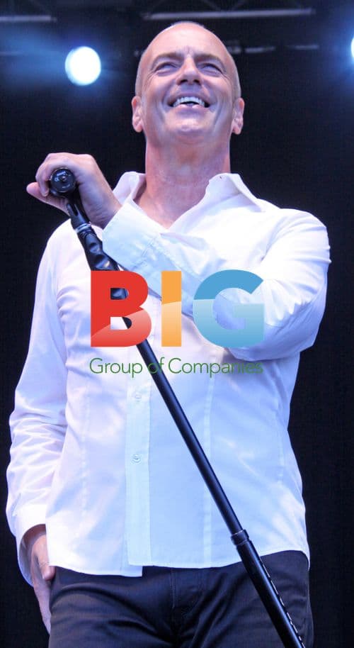 Go West Perform at 80's Party