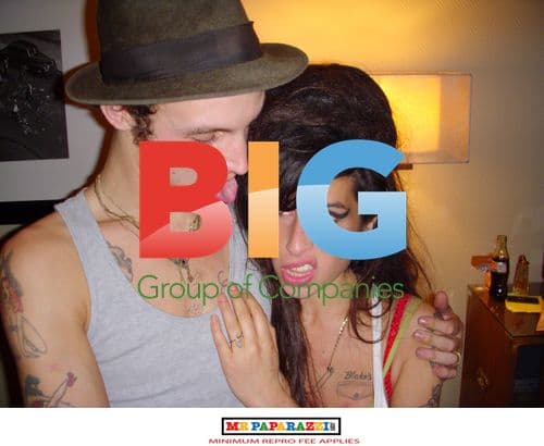 Amy Winehouse Singing Racist Chant