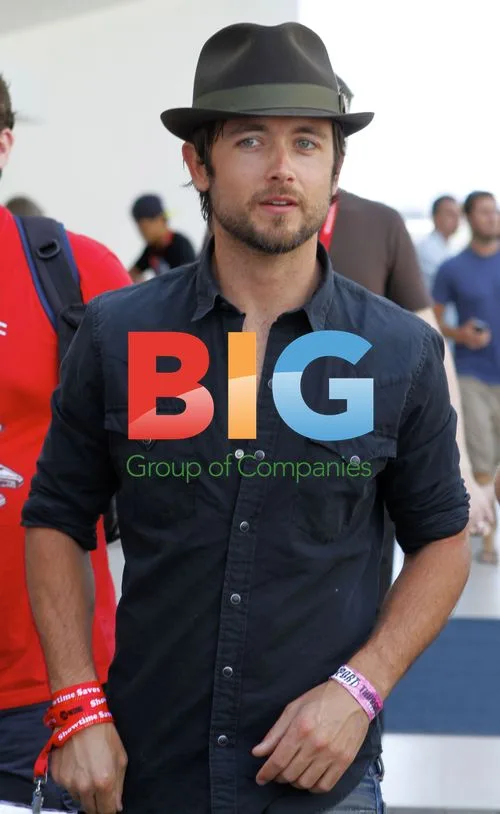 Justin Chatwin at Comic Con 2011