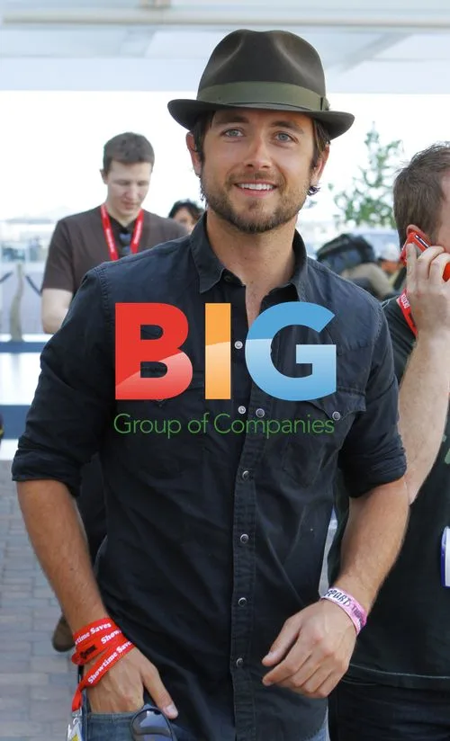 Justin Chatwin at Comic Con 2011