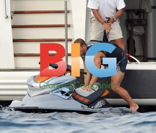 Wesley Sneijder Vacation with Family