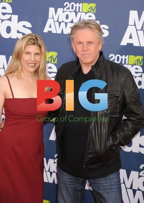 Steffanie Sampson and Gary Busey at 2011 MTV Movie Awards