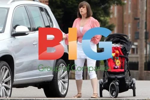 Natalie Cassidy Visits London Restaurant