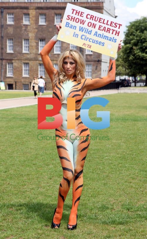 Chantelle Houghton Joins PETA Protest