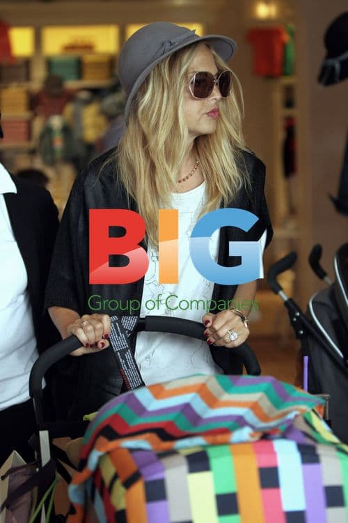 Rachel Zoe shopping in Beverly Hills