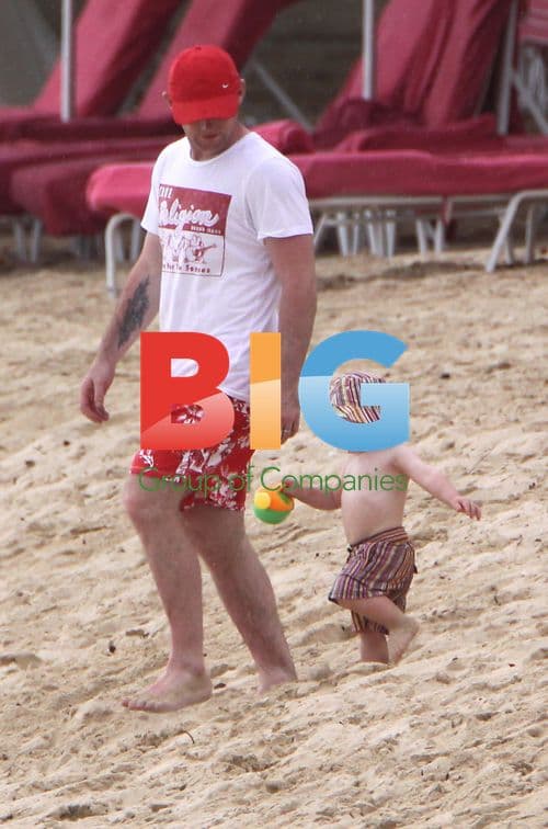 Wayne Rooney with Family and Friends on Vacation