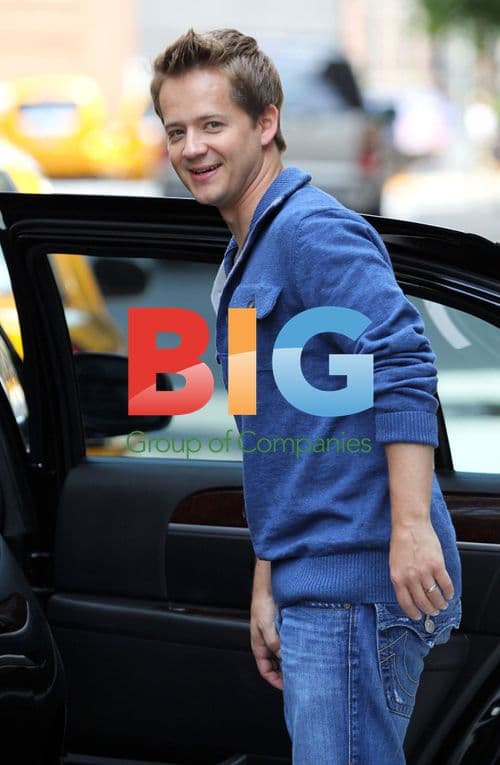 Actor Jason Earles Leaving NYC Hotel