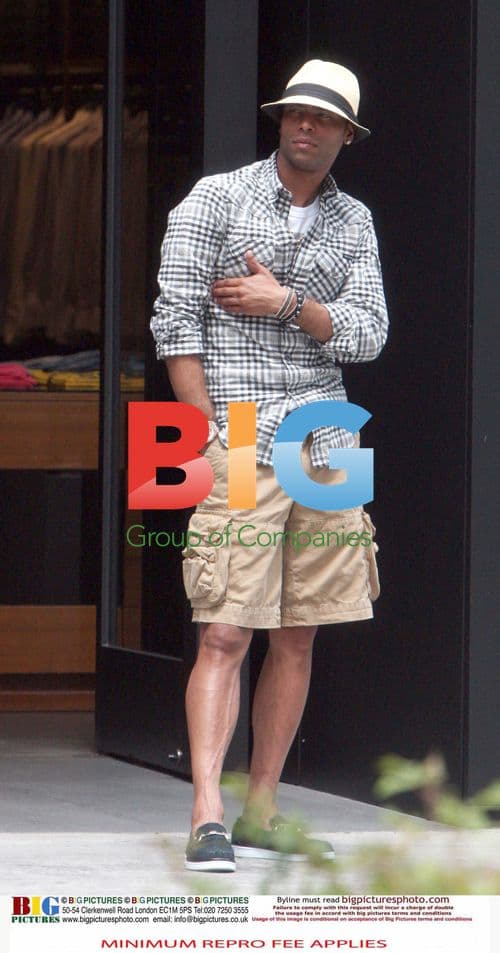 Ashley Cole and friends shop in LA