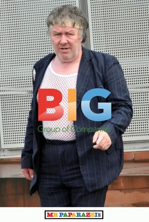 Gregor Fisher and John Sergeant filming 'Rab C Nesbitt'