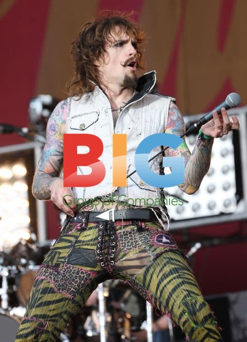 The Darkness at Download Festival 2011