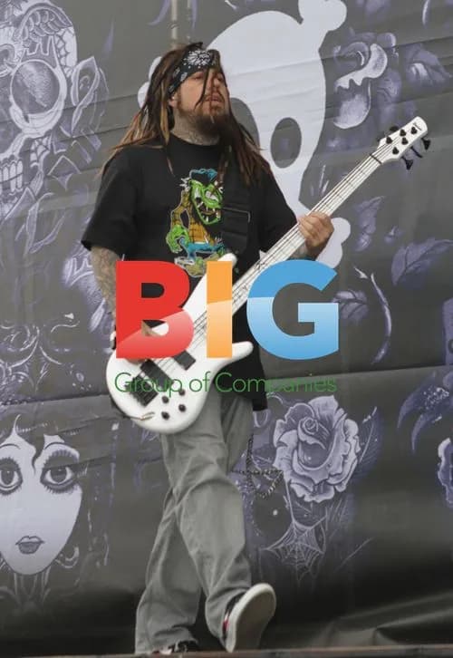 Korn perform at Download Festival 2011