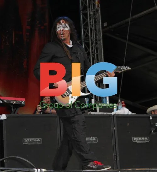 Korn Perform at Download Festival 2011