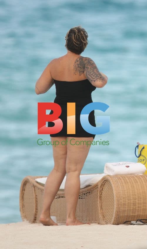 Mia Michaels Spotted in Miami Beach