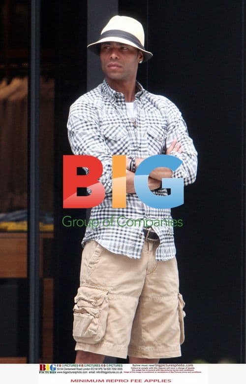 Ashley Cole and friends shop in LA