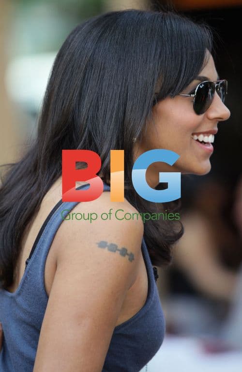 Marsha Thomason on 'White Collar' set