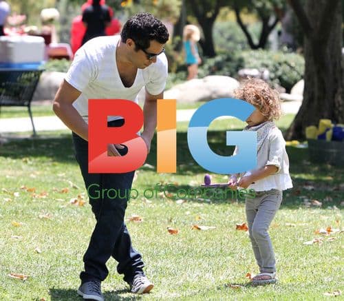 Jessica Alba and Family at Park