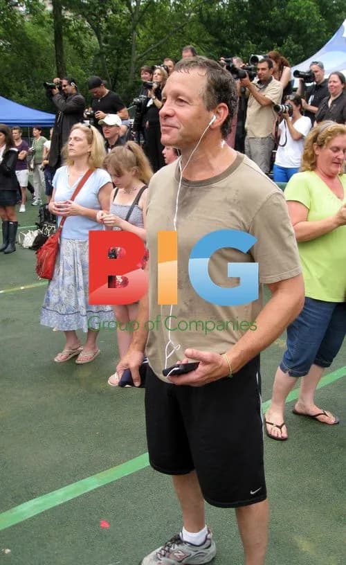 Steve Guttenberg at GMA Summer Concert
