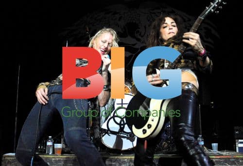 Lez Zeppelin Rocks the State Theater