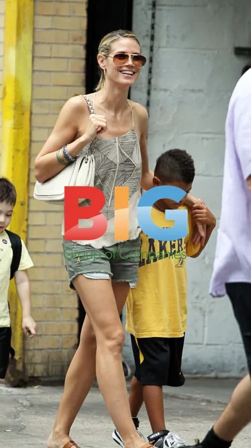 Heidi Klum shopping in Soho