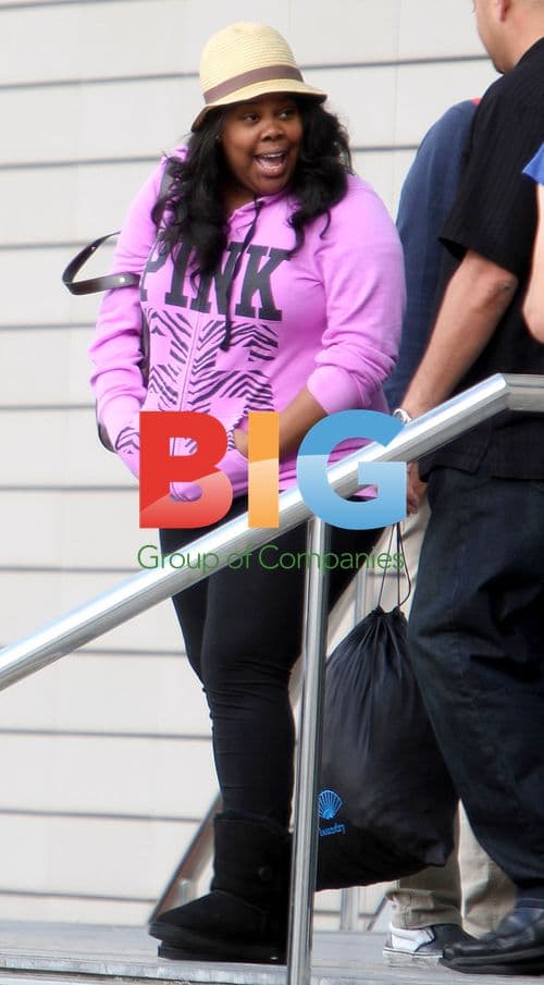 Glee Cast Departs UK Tour Hotel