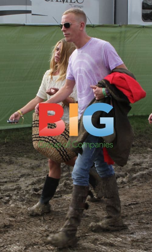 Billie Piper and Laurence Fox at Glastonbury 2011