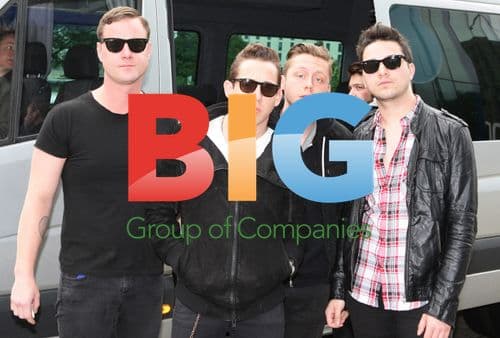 Mona Leaving Hotel for Glastonbury