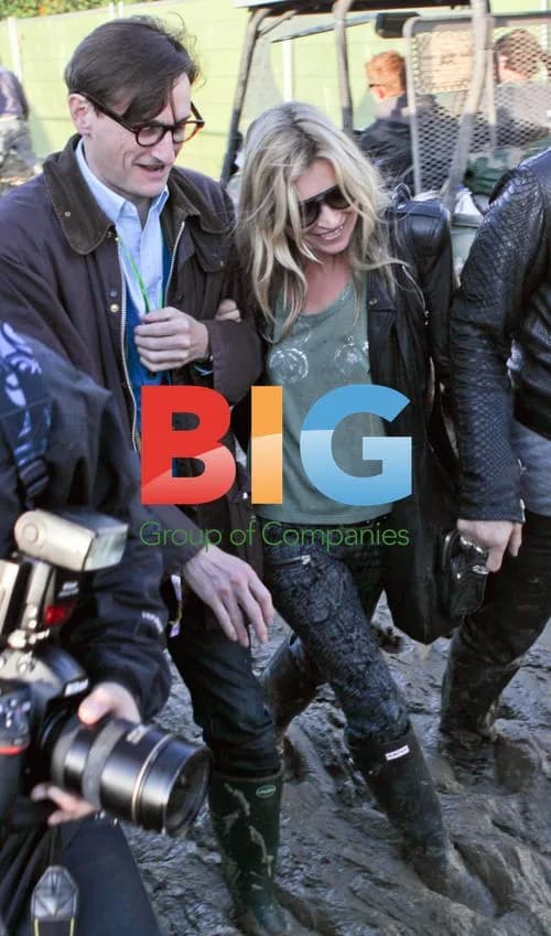 Kate Moss and Jamie Hince at Glastonbury