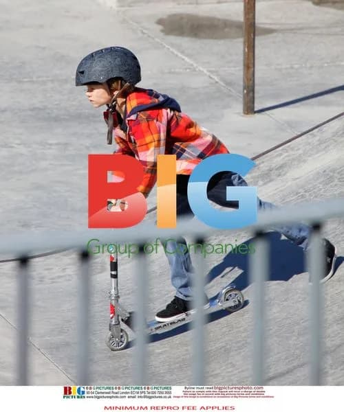 Beckham Family Skate Park Outing