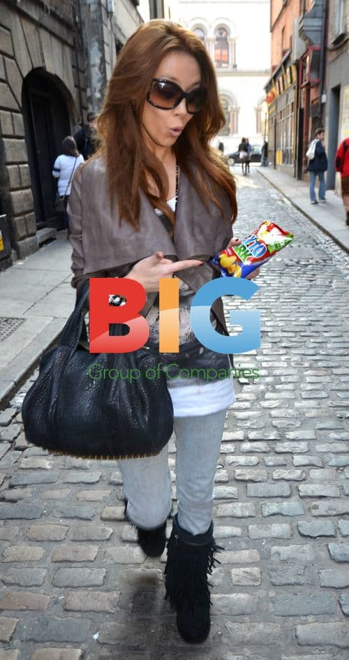 The Saturdays Arrive in Dublin