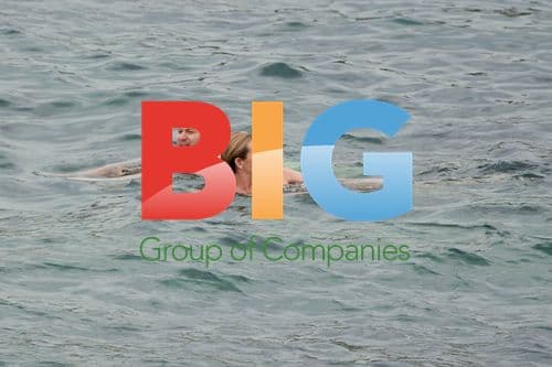 Pregnant Toni Collette Swimming in Sydney