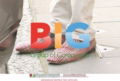 Rod Stewart Leaves Hairdresser in London