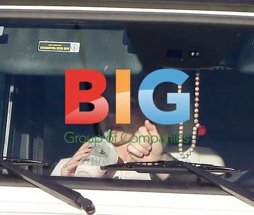 Britney Spears Leaves Starbucks After Studio Session