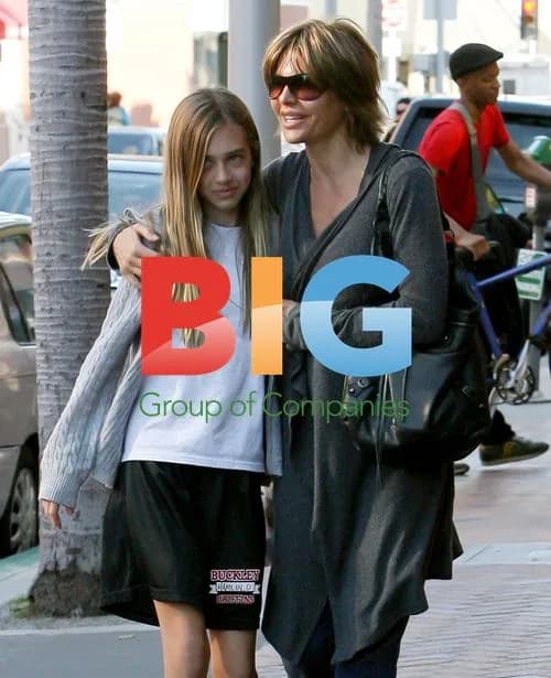 Lisa Rinna & Daughter Delilah Belle Running Errands