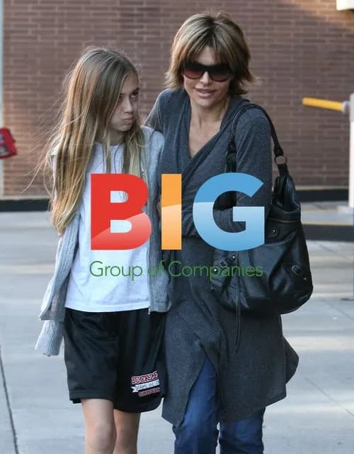Lisa Rinna and Daughter Delilah Belle Run Errands