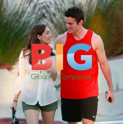 Kelly Brook and Thom Evans on date in Beverly Hills