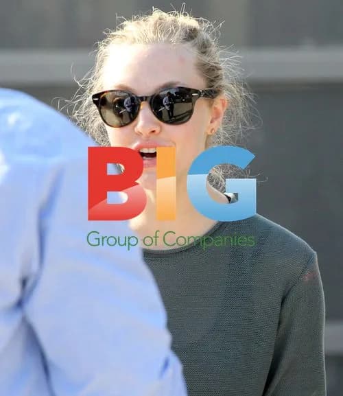 Amanda Seyfried Gets Audi Serviced