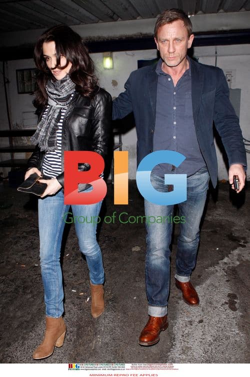 Daniel Craig and Rachel Weisz leaving restaurant