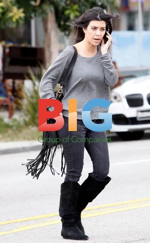 Kourtney Kardashian shopping in North Hollywood