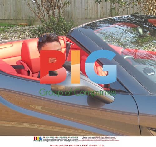 Peter Andre Leaves Home in Ferrari