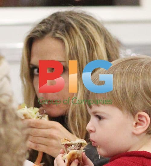 Brooke Mueller with Twin Sons Bob and Max