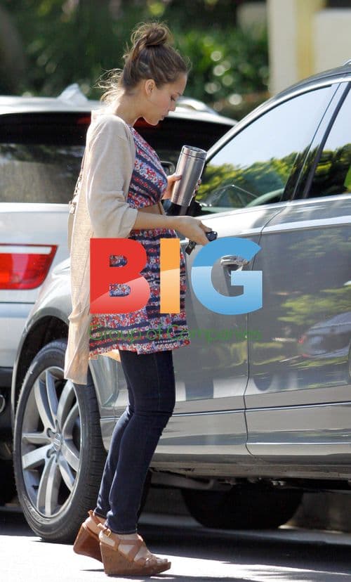 Jessica Alba Leaves Home, Hugs Woman with Baby2Baby Envelope