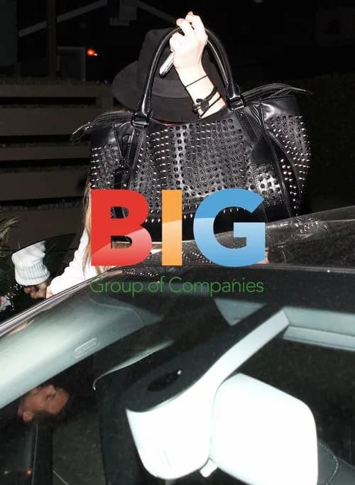 Lindsay Lohan Leaves The Otheroom Bar